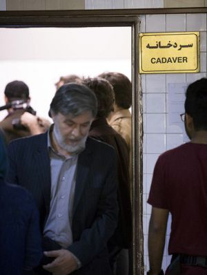 قسمتی از سریال دستهایت را به من بده در مرکز قلب و عروق شهید رجایی: عکس شماره 5 / 8